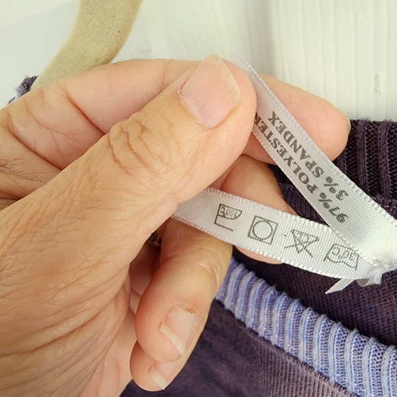 NWT Purple and White Cropped Tie-Dye Sweatshirt Sz Large - Picture 7 of 7